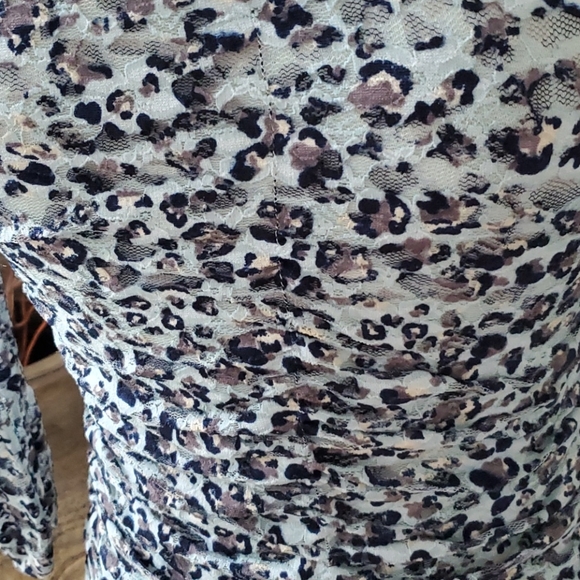 NWT Worthington Cheetah Print Shirred Top - Picture 3 of 5